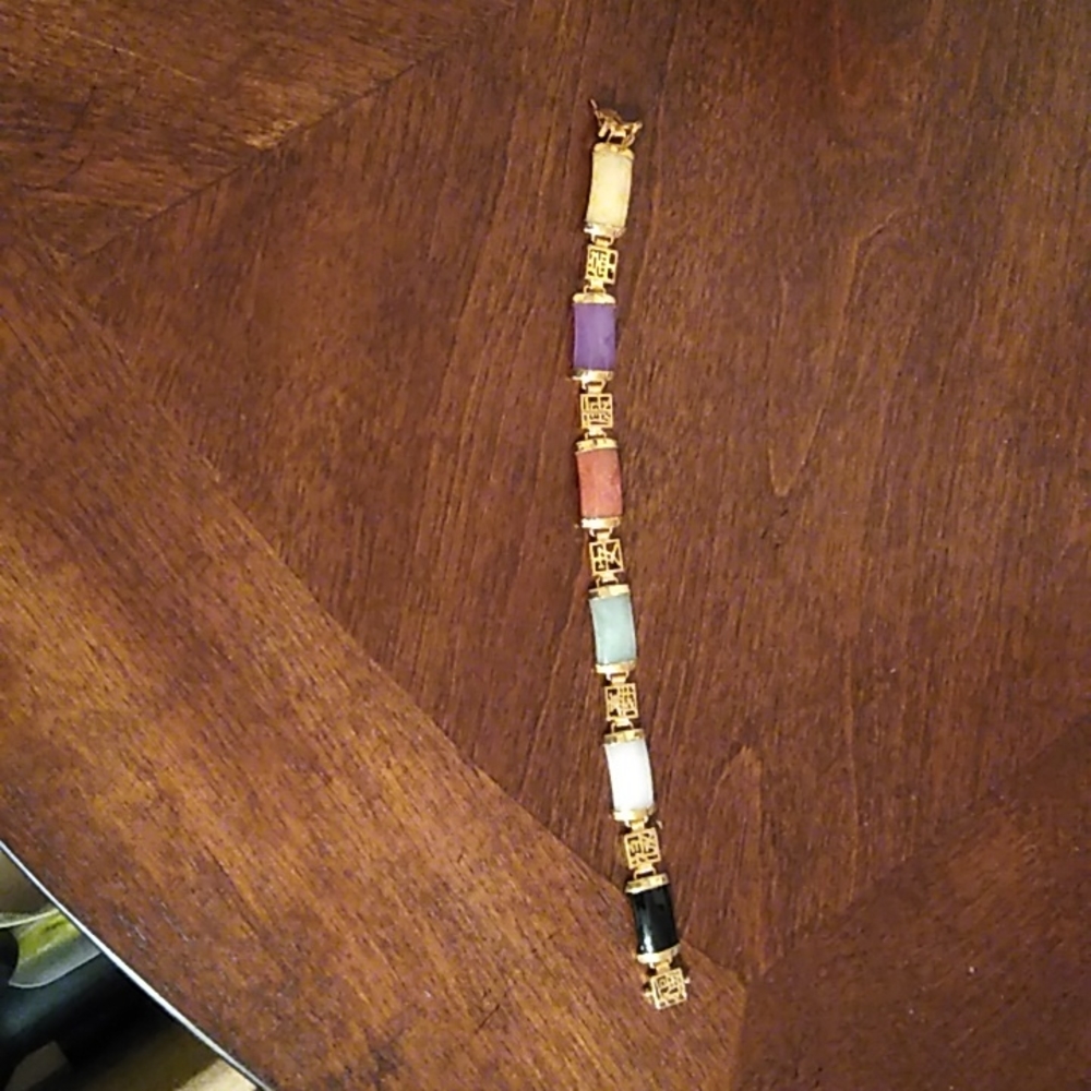 Chinese motif bracelet